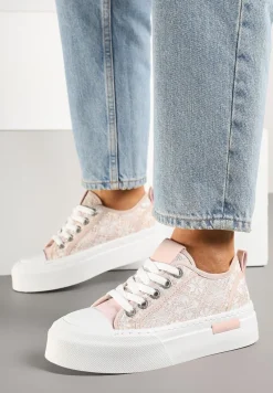 Różowe Trampki na Platformie Ozdobione Haftem Talauri