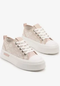 Różowe Trampki na Platformie Ozdobione Haftem Talauri