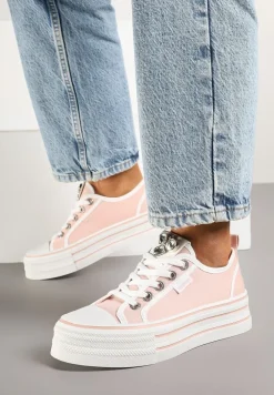 Różowe Trampki na Platformie z Biżuteryjną Aplikacją Flortewis