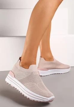 Różowe Wsuwane Buty Sportowe z Miękką Cholewką na Niskiej Platformie Dionema