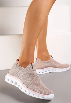 Różowe Wsuwane Buty Sportowe z Materiałową Cholewką i Dziurkami w Podeszwie Aslla