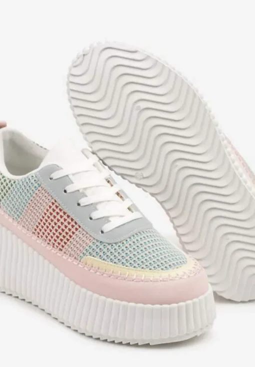 Różowo-Niebieskie Sneakersy na Tłoczonej Platformie z Ozdobnymi Przeszyciami Faloviela
