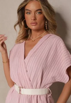 Różowy Kopertowy Kombinezon z Nietoperzowymi Rękawami i Paskiem Tollamira