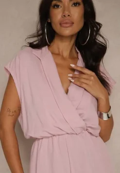 Różowy Krótki Kombinezon z Kopertowym Dekoltem z Wiskozy Ariamia