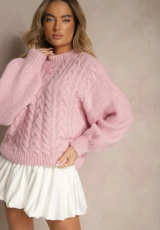 Różowy Sweter z Wełną o Eleganckim Warkoczowym Splotem Makkaria