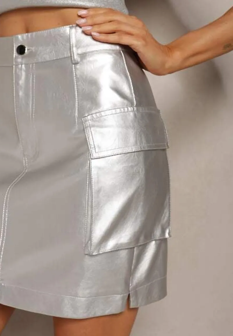 Srebrna Krótka Spódnica z Imitacji Skóry z Szerokimi Kieszeniami Cargo Frankas