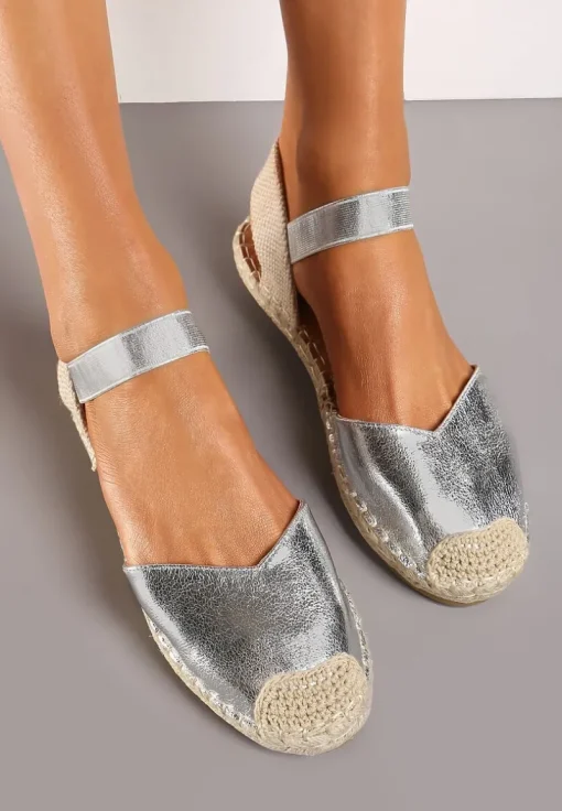Srebrne Espadryle z Odkrytą Piętą Ozdobione Plecionką Nrtemisia