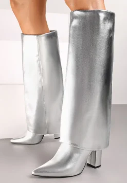 Srebrne Kozaki na Słupku Ozdobione Wywiniętą Cholewką Heslia