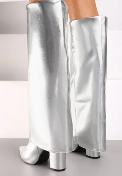 Srebrne Kozaki na Słupku Ozdobione Wywiniętą Cholewką Heslia