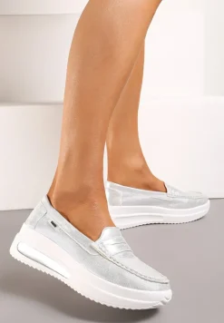 Srebrne Mokasyny z Ekozamszu na Platformie Ozdobione Paseczkiem Adrancia