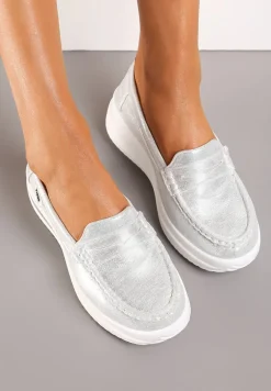 Srebrne Mokasyny z Ekozamszu na Platformie Ozdobione Paseczkiem Adrancia