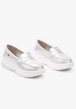 Srebrne Mokasyny z Ekozamszu na Platformie Ozdobione Paseczkiem Adrancia