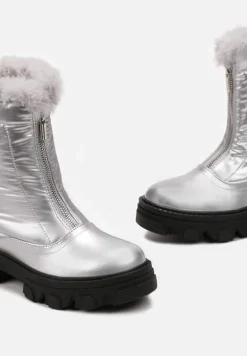 Srebrne Śniegowce z Lakierowanej Ekoskóry z Suwakiem i Futerkiem Cyrena