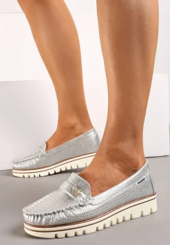 Srebrne Półbuty ze Skórzaną Wkładką i Blaszką w Kształcie Motylka Stagiana