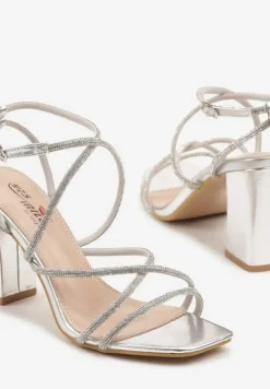 Srebrne Sandały na Obcasie z Biżuteryjnymi Paseczkami Arriennea