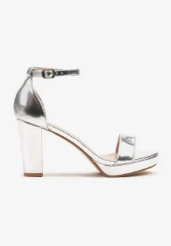 Srebrne Sandały na Platformie i Słupku z Ozdobnym Paskiem Sdivana