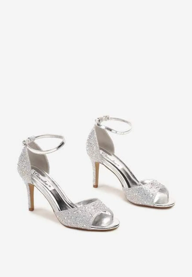 Srebrne Sandały na Szpilce Ozdobione Cyrkoniami Nialuna