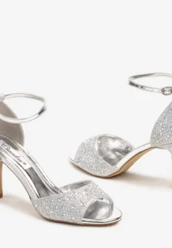 Srebrne Sandały na Szpilce Ozdobione Cyrkoniami Nialuna