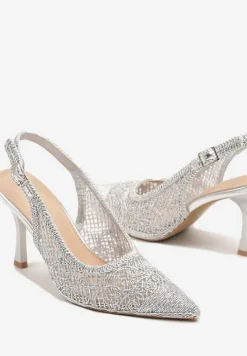 Srebrne Sandały na Szpilce Typu Slingback Ozdobione Siateczką Aranalia