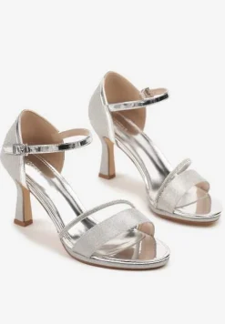Srebrne Sandały na Szpilce Vices Ozdobione Cyrkoniami i Brokatem Lenallis