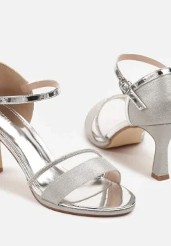 Srebrne Sandały na Szpilce Vices Ozdobione Cyrkoniami i Brokatem Lenallis