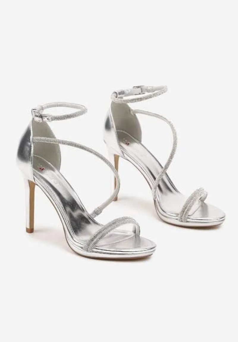 Srebrne Sandały Szpilki Zdobione Cyrkoniami Zapinane na Sprzączkę Ralisen