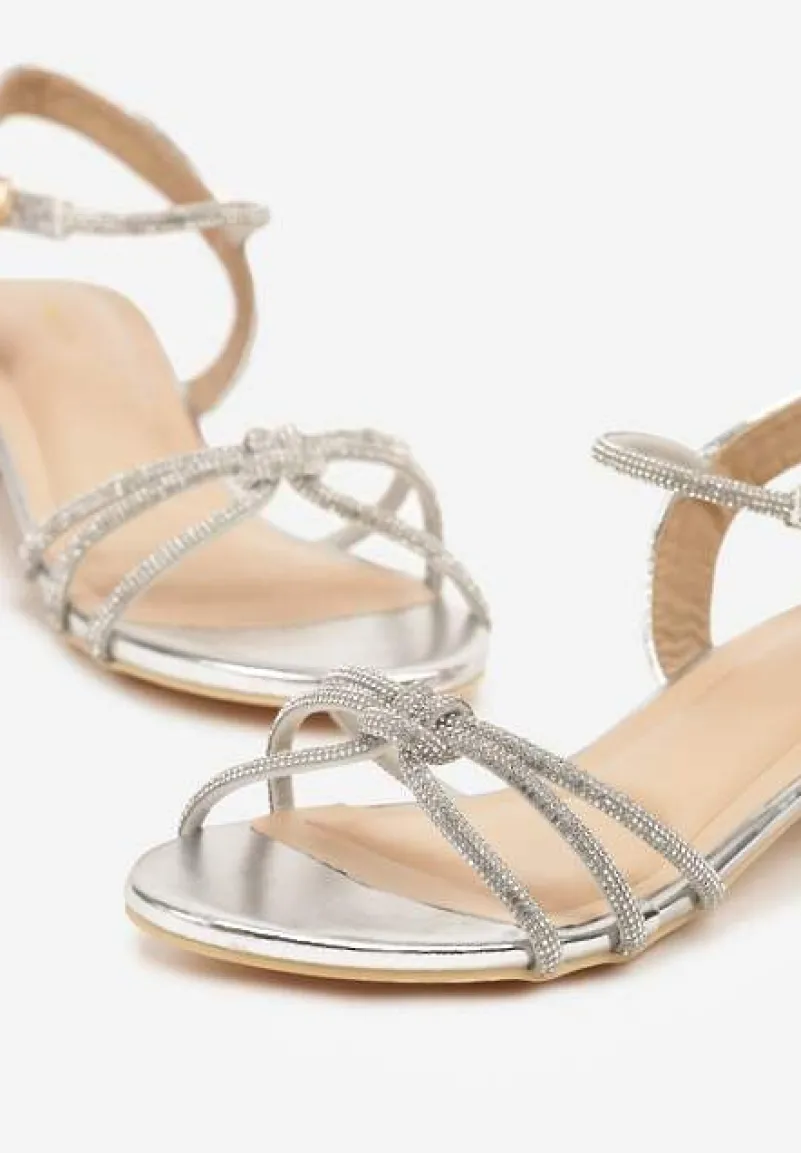 Srebrne Sandały Vices z Cyrkoniowymi Paseczkami Folastra