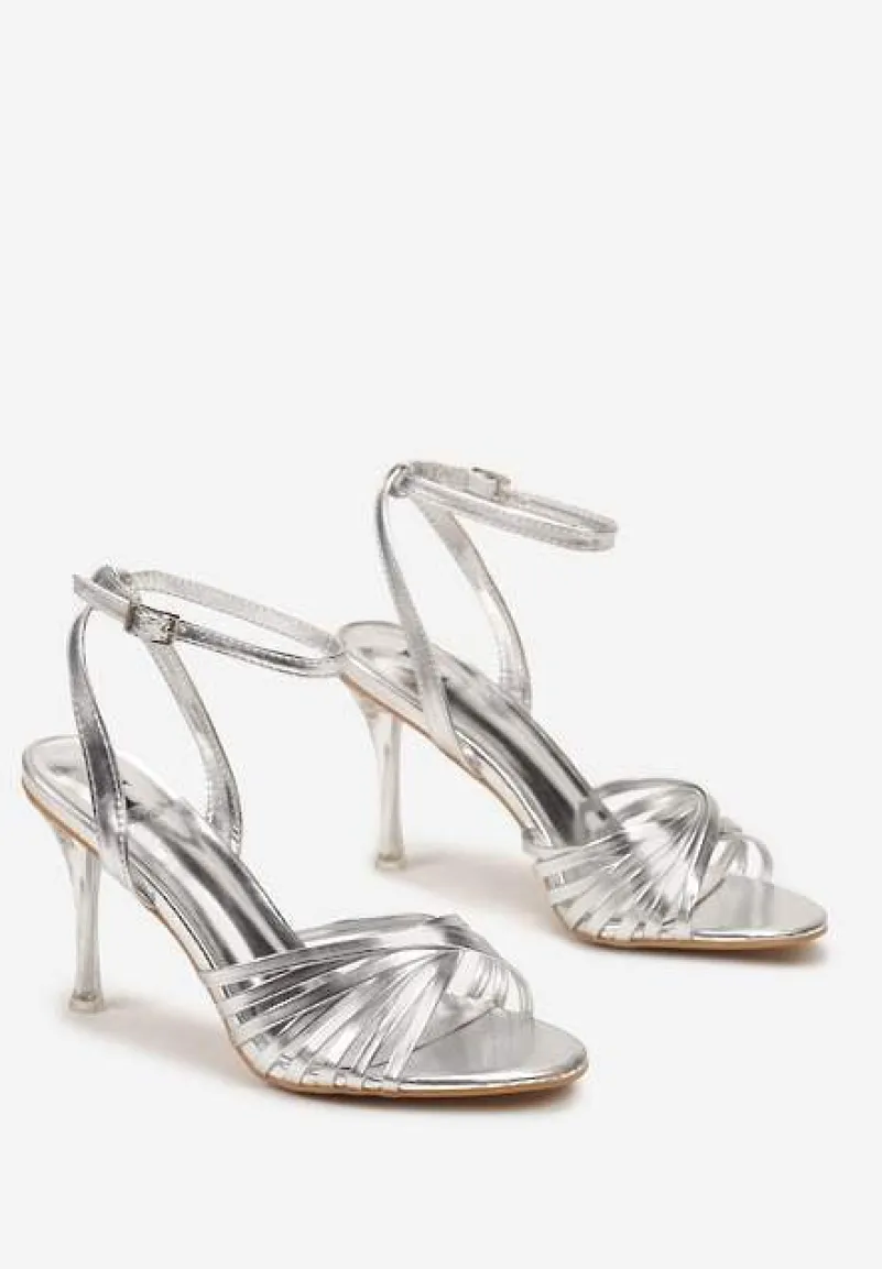 Srebrne Sandały Vices z Ozdobnymi Paseczkami na Szpilce Zapinane na Sprzączkę Poriena