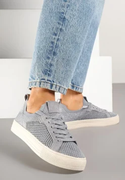 Srebrne Siateczkowe Sneakersy Ozdobione Metaliczną Nicią Nimiarene
