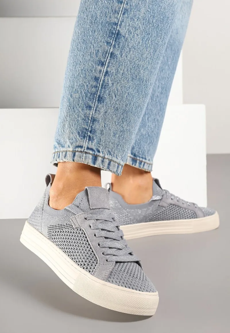 Srebrne Siateczkowe Sneakersy Ozdobione Metaliczną Nicią Nimiarene