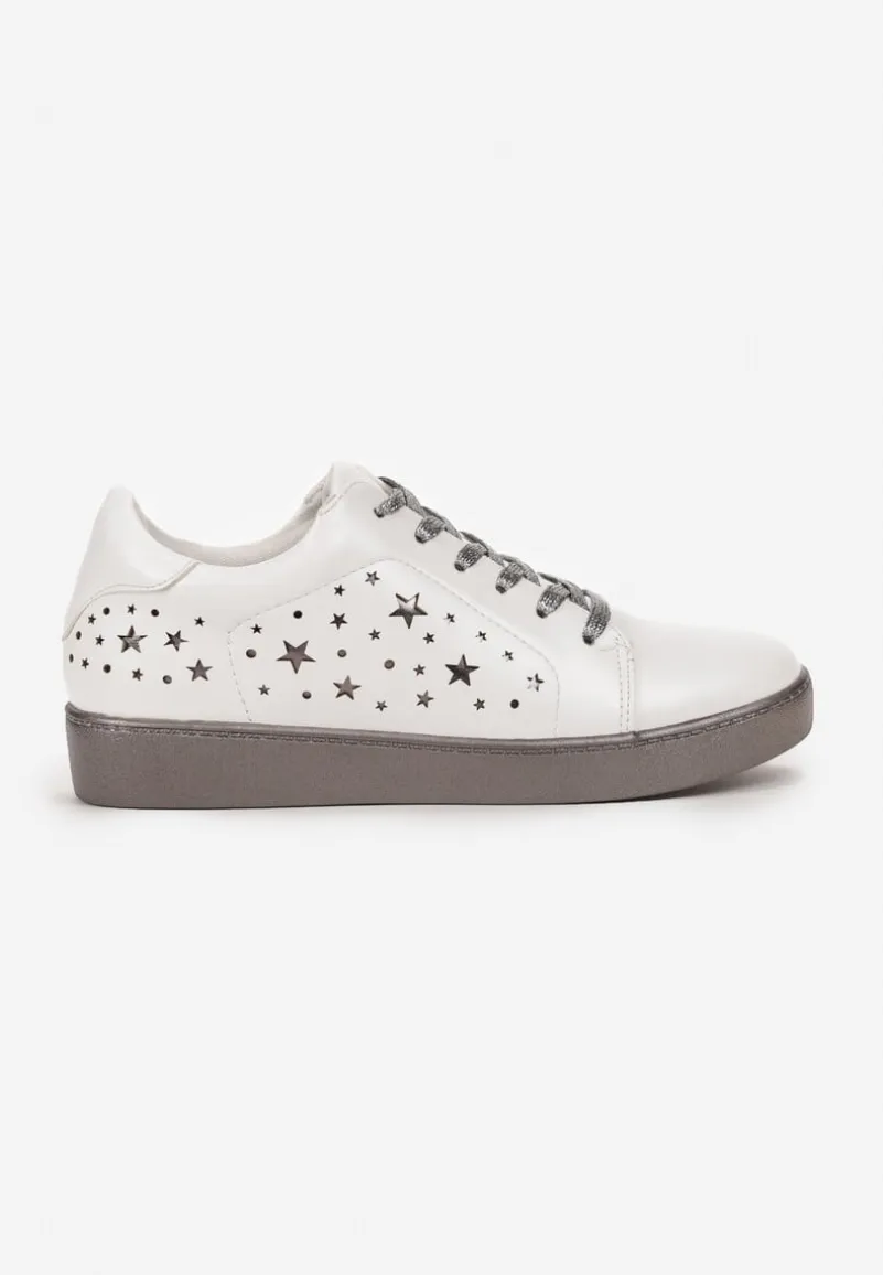 Srebrne Sneakersy z Ozdobnymi Gwiazdkami i Sznurówkami z Błyszczącą Nitką Aliaha