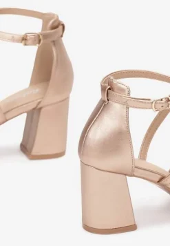 Szampańskie Czółenka Akisiphaeia