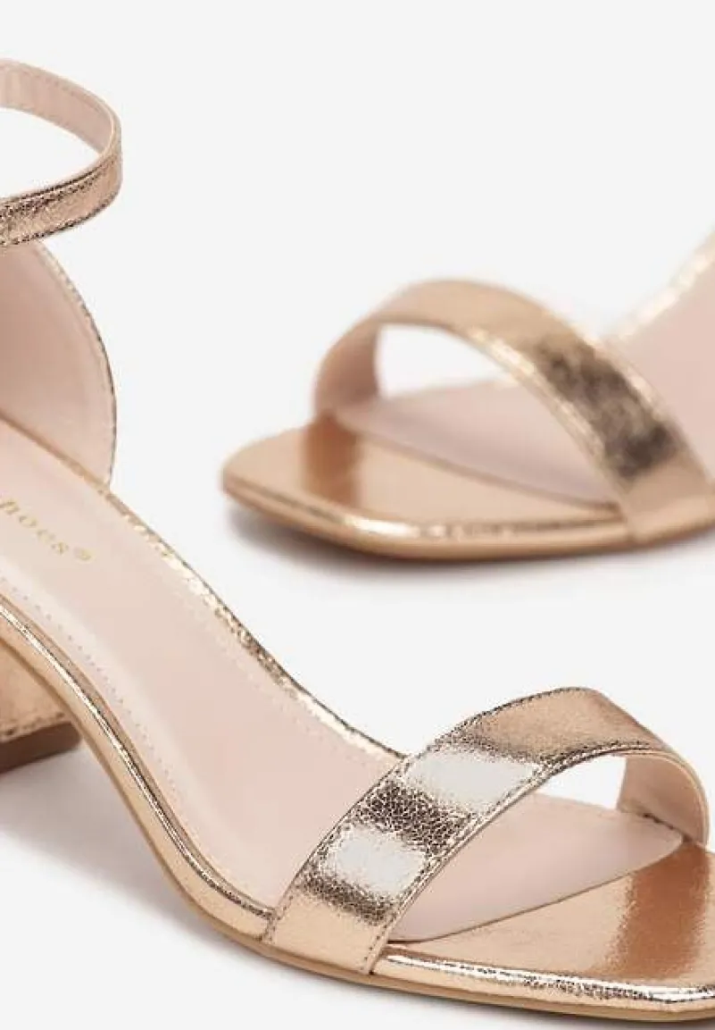 Szampańskie Gładkie Sandały na Słupkowym Obcasie Saia