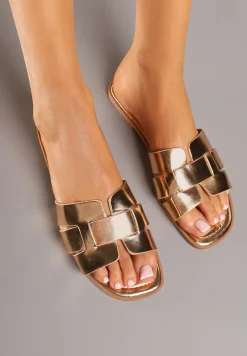 Szampańskie Klapki z Geometryczną Cholewką Pollevela