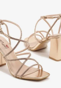 Szampańskie Sandały na Obcasie z Biżuteryjnymi Paseczkami Arriennea