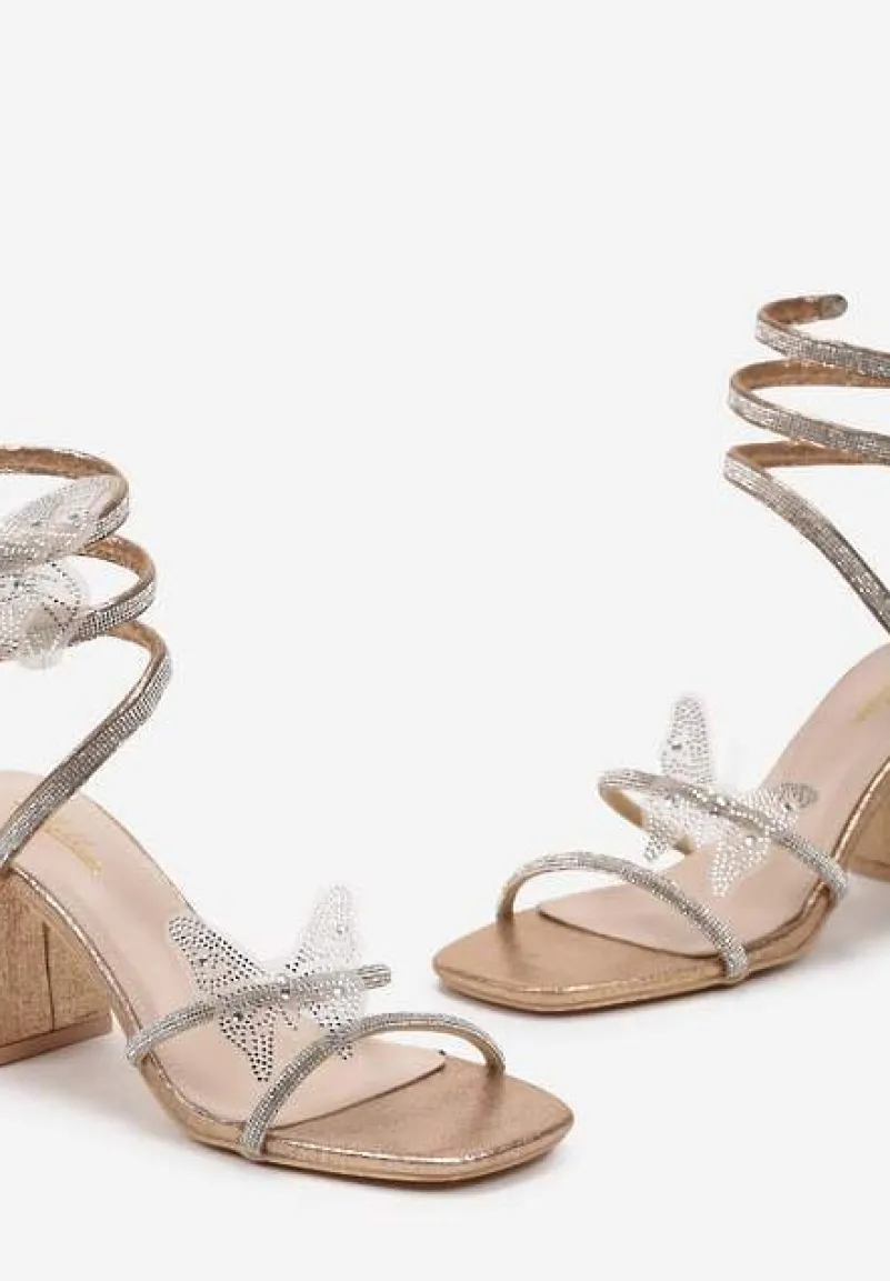 Szampańskie Sandały na Obcasie z Motylkami na Biżuteryjnych Paseczkach Ankria