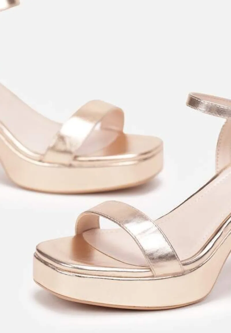 Szampańskie Sandały na Słupkowym Obcasie ze Sprzączką Dilnura