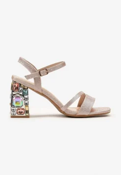 Szampańskie Sandały Zapinane na Sprzączkę z Kryształkami na Słupku i Brokatem Laquie