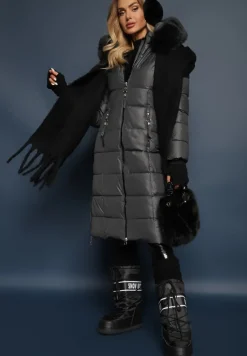 Szara Pikowana Kurtka o Długim Kroju z Odpinanym Kołnierzem z Futerka Neathora