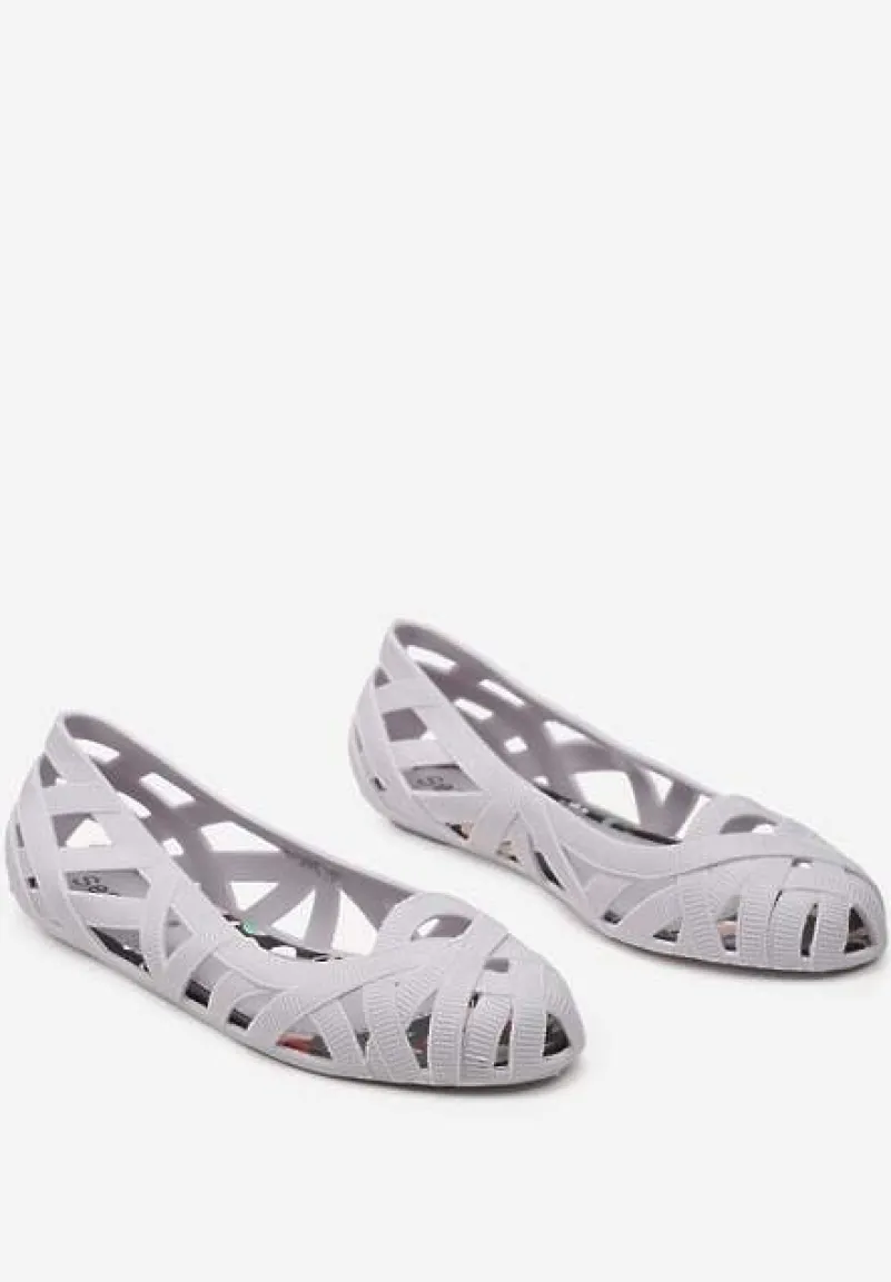 Szare Balerinki Ozdobione Wycięciami na Cholewce Sylaria