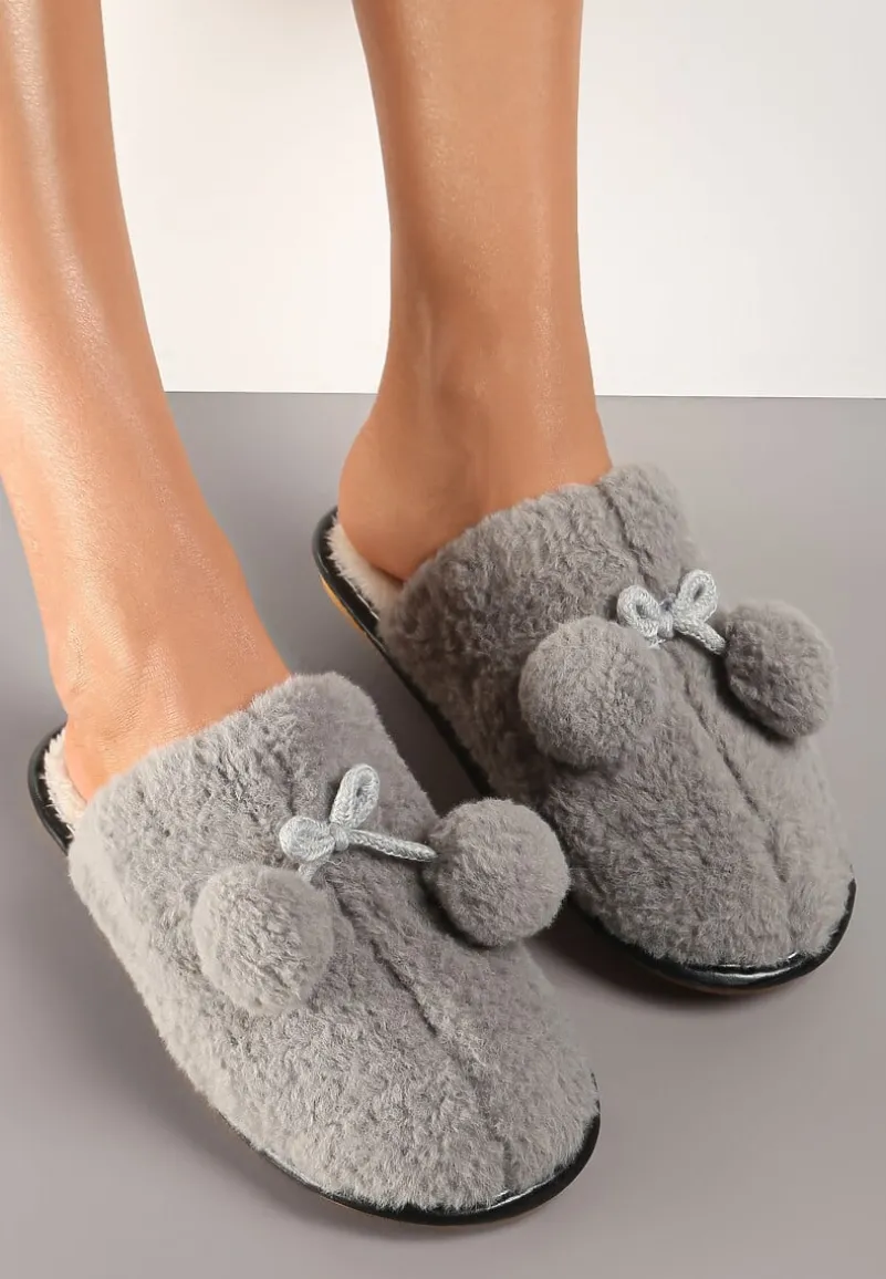 Szare Kapcie Futerkowe z Pomponami Denholm
