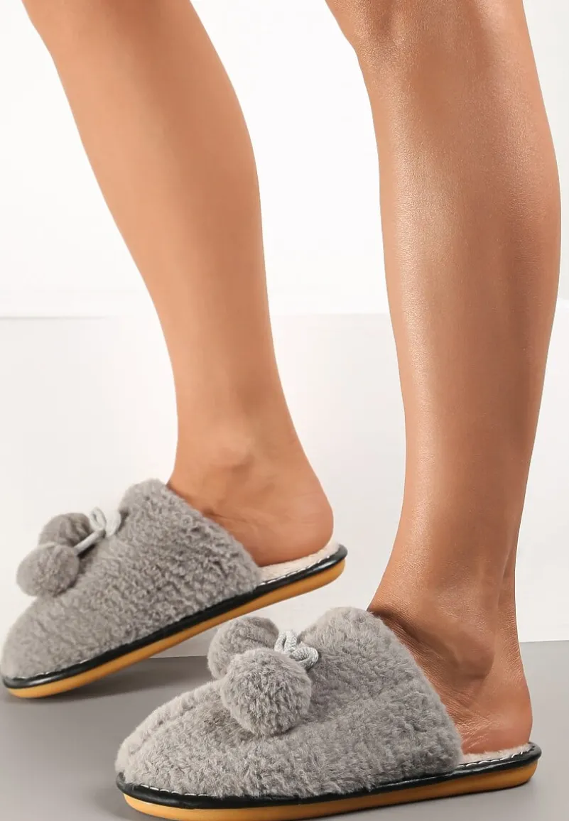 Szare Kapcie Futerkowe z Pomponami Denholm