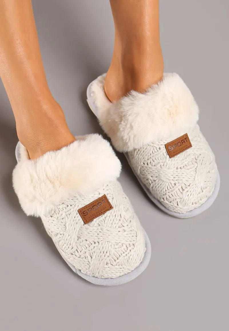 Szare Kapcie na Płaskiej Podeszwie z Naszywką i Futerkiem Sialenna