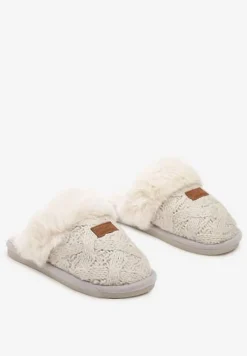 Szare Kapcie na Płaskiej Podeszwie z Naszywką i Futerkiem Sialenna