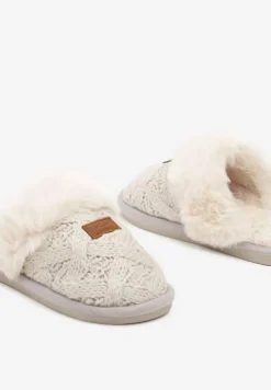 Szare Kapcie na Płaskiej Podeszwie z Naszywką i Futerkiem Sialenna