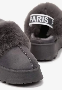 Szare Kapcie na Platformie Ozdobione Futerkiem i z Gumką Przy Pięcie Titanra