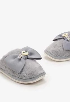 Szare Kapcie z Miękkiego Futerka Ozdobione Kokardą Adeltta