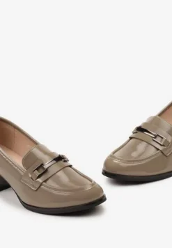 Szare Lakierowane Półbuty ze Skórzaną Wkładką na Słupku z Metalową Klamrą Fondaria