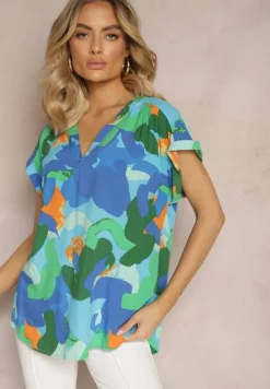 Zielona Bluzka z Wiskozy z Trójkątnym Dekoltem i Abstrakcyjnym Wzorem Duvina
