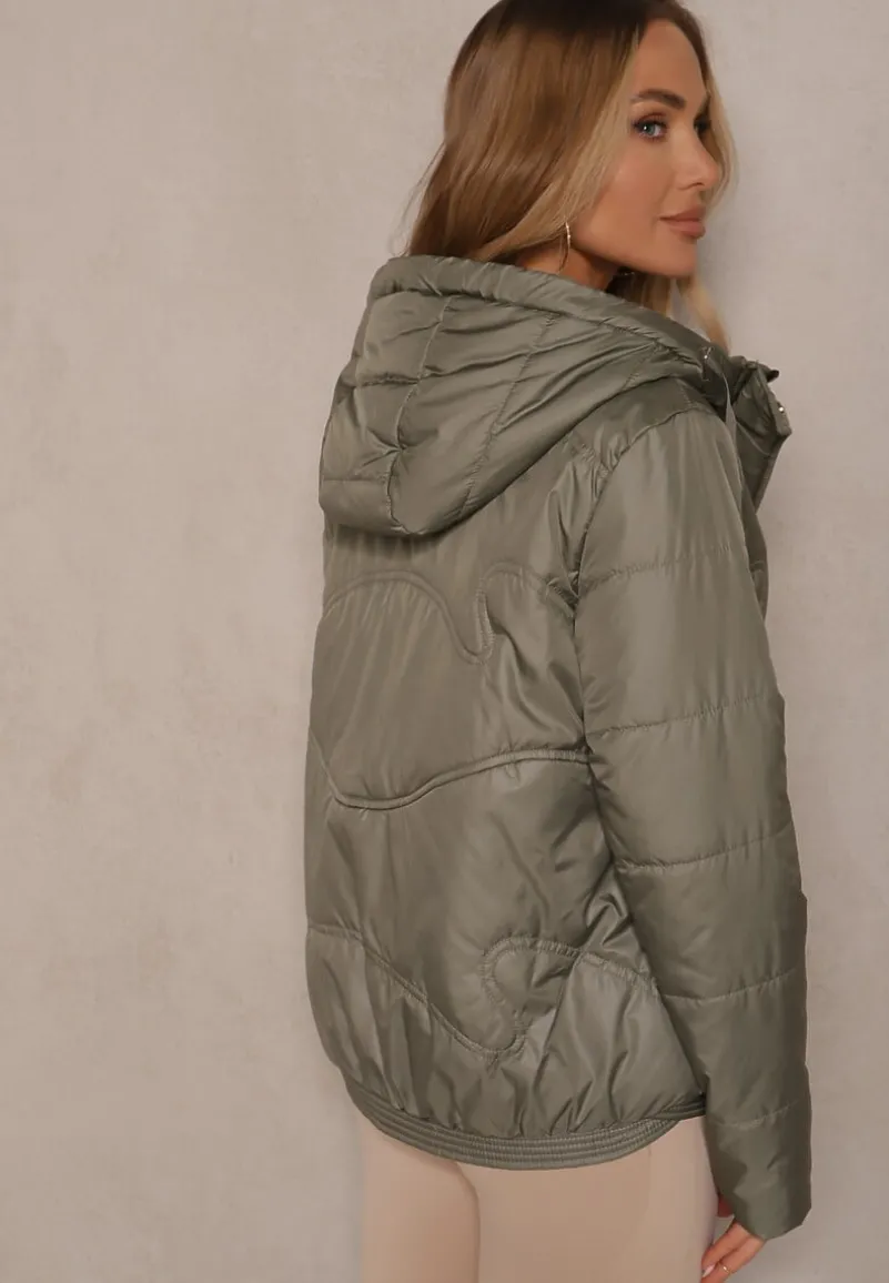 Zielona Kurtka z Pikowanymi Przeszyciami i Kapturem Zdobiona Sznurkami Evivienne